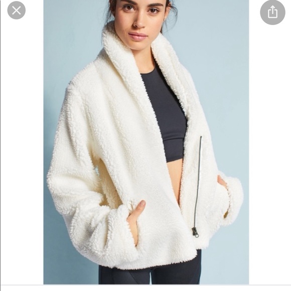 alo yoga cozy up jacket